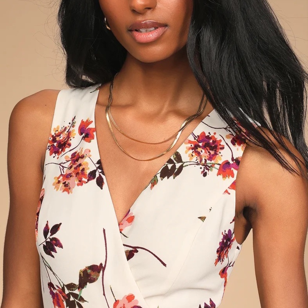 SOLD‼️Lindsie Ivory Multi Floral Print Pleated Wrap Maxi Dress - Picture 2 of 3